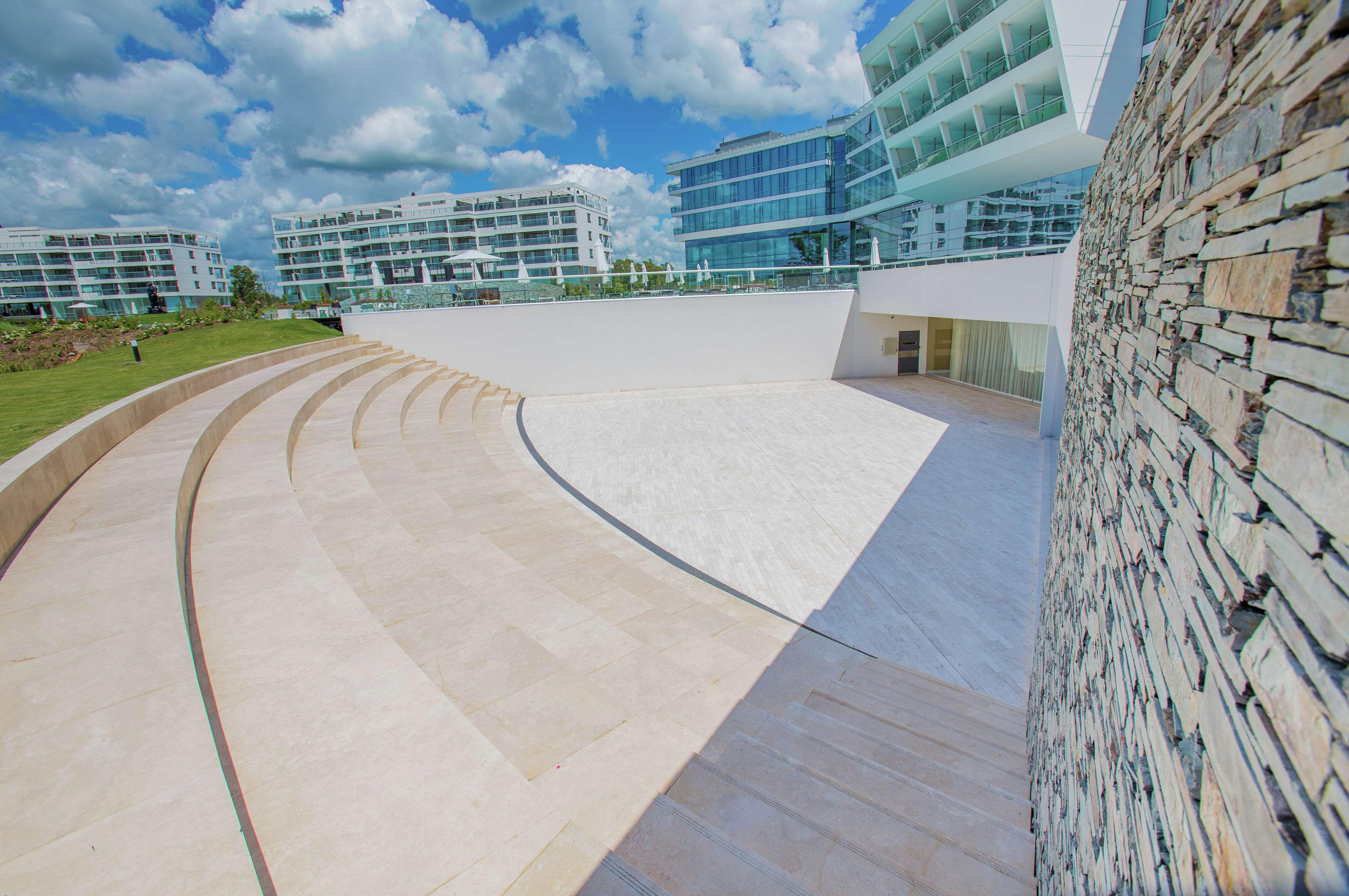 Hilton Pilar Hotel Exterior photo