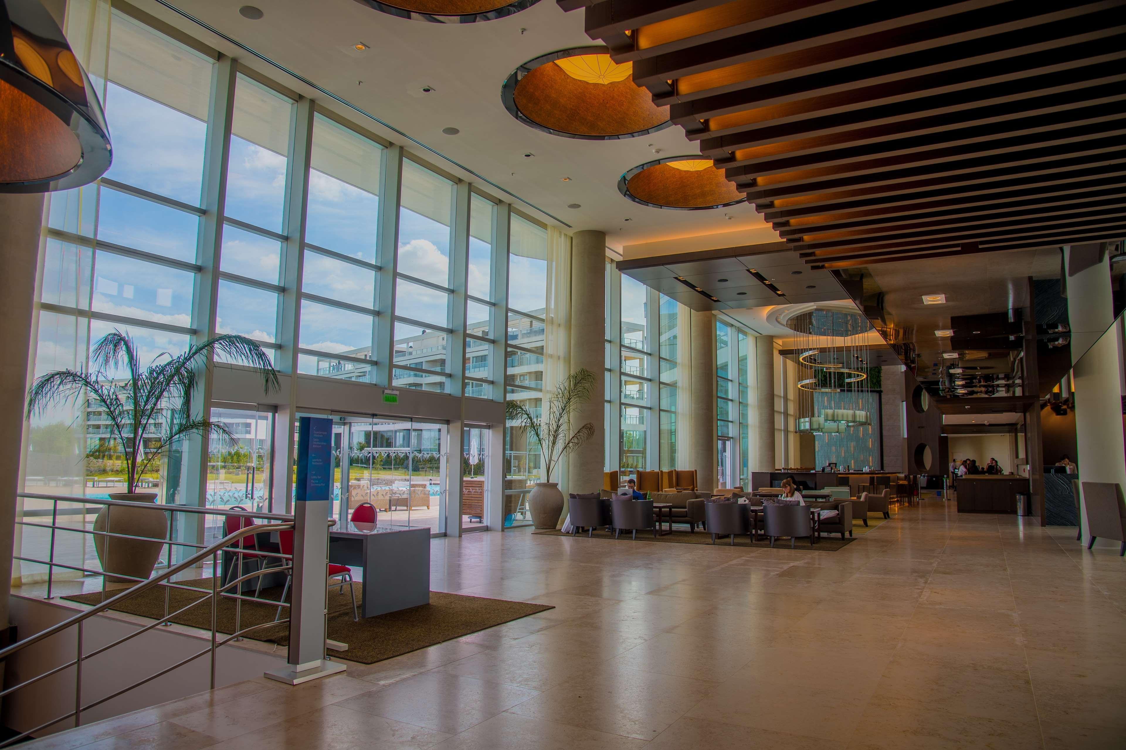 Hilton Pilar Hotel Exterior photo